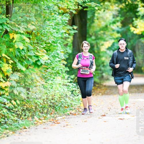 12.10.2025 - Bramfelder Halbmarathon 2025 Dr. Thomas Lammeyer http://msf.ph/oto/9343929 12.10.2025 10:01:40 Laufen 2885 meine-sportfotos.de