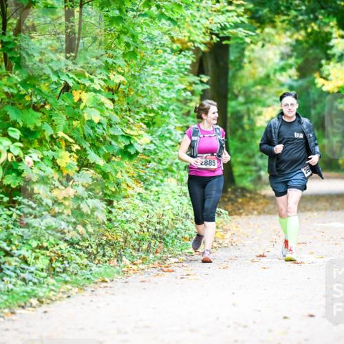 12.10.2025 - Bramfelder Halbmarathon 2025 Dr. Thomas Lammeyer http://msf.ph/oto/9343934 12.10.2025 10:01:41 Laufen 2885 meine-sportfotos.de