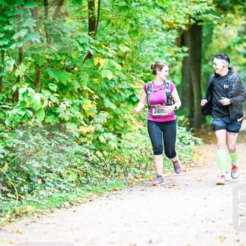 12.10.2025 - Bramfelder Halbmarathon 2025 Dr. Thomas Lammeyer http://msf.ph/oto/9343939 12.10.2025 10:01:42 Laufen 2885 meine-sportfotos.de