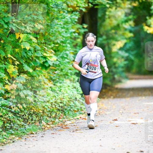 12.10.2025 - Bramfelder Halbmarathon 2025 Dr. Thomas Lammeyer http://msf.ph/oto/9344004 12.10.2025 10:02:24 Laufen 2920 meine-sportfotos.de