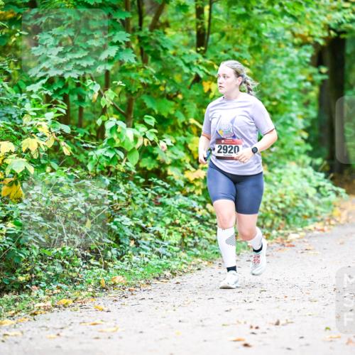 12.10.2025 - Bramfelder Halbmarathon 2025 Dr. Thomas Lammeyer http://msf.ph/oto/9344021 12.10.2025 10:02:27 Laufen 2920 meine-sportfotos.de