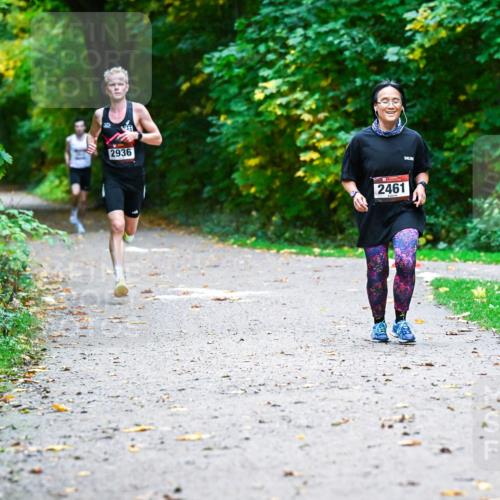 12.10.2025 - Bramfelder Halbmarathon 2025 Dr. Thomas Lammeyer http://msf.ph/oto/9344041 12.10.2025 10:03:06 Laufen 2936, 2461 meine-sportfotos.de