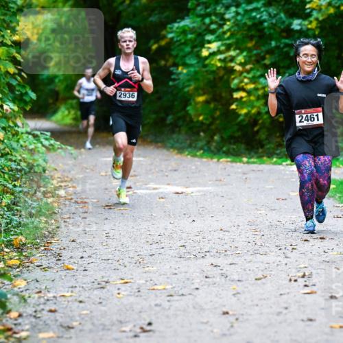 12.10.2025 - Bramfelder Halbmarathon 2025 Dr. Thomas Lammeyer http://msf.ph/oto/9344045 12.10.2025 10:03:06 Laufen 2936, 2461 meine-sportfotos.de