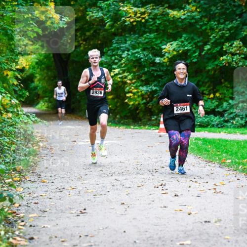 12.10.2025 - Bramfelder Halbmarathon 2025 Dr. Thomas Lammeyer http://msf.ph/oto/9344050 12.10.2025 10:03:07 Laufen 2936, 2461 meine-sportfotos.de