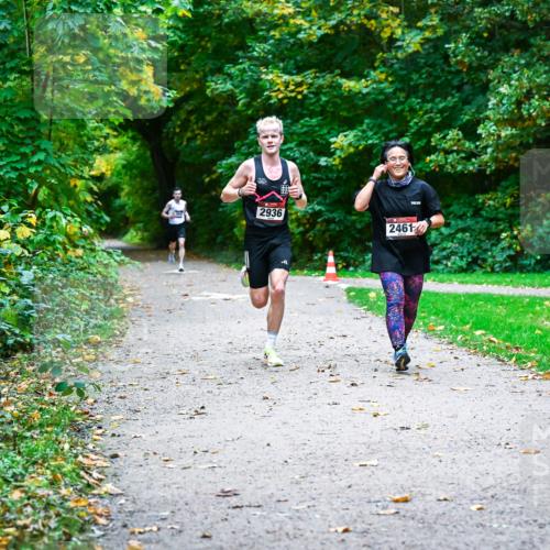 12.10.2025 - Bramfelder Halbmarathon 2025 Dr. Thomas Lammeyer http://msf.ph/oto/9344056 12.10.2025 10:03:08 Laufen 2936, 246144 meine-sportfotos.de