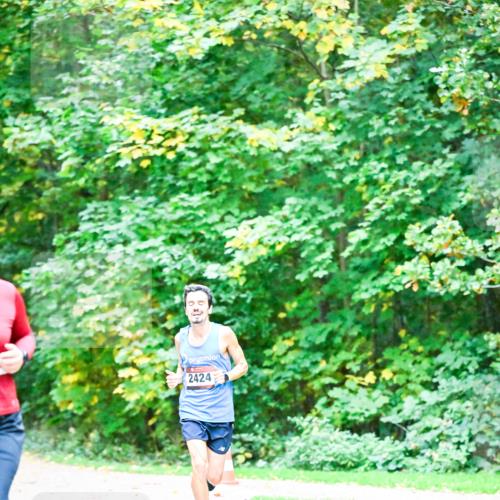 12.10.2025 - Bramfelder Halbmarathon 2025 Dr. Thomas Lammeyer http://msf.ph/oto/9344118 12.10.2025 10:04:33 Laufen 2424 meine-sportfotos.de