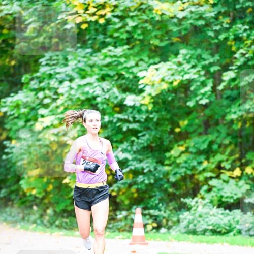 12.10.2025 - Bramfelder Halbmarathon 2025 Dr. Thomas Lammeyer http://msf.ph/oto/9344165 12.10.2025 10:05:42 Laufen 26 meine-sportfotos.de