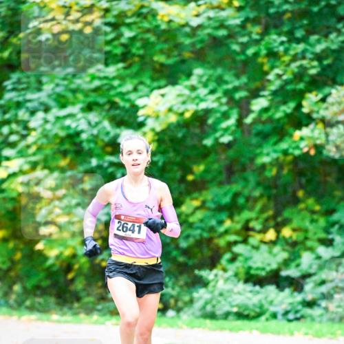 12.10.2025 - Bramfelder Halbmarathon 2025 Dr. Thomas Lammeyer http://msf.ph/oto/9344171 12.10.2025 10:05:43 Laufen 2641 meine-sportfotos.de