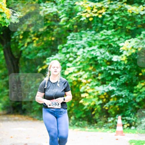 12.10.2025 - Bramfelder Halbmarathon 2025 Dr. Thomas Lammeyer http://msf.ph/oto/9344252 12.10.2025 10:07:21 Laufen 583 meine-sportfotos.de