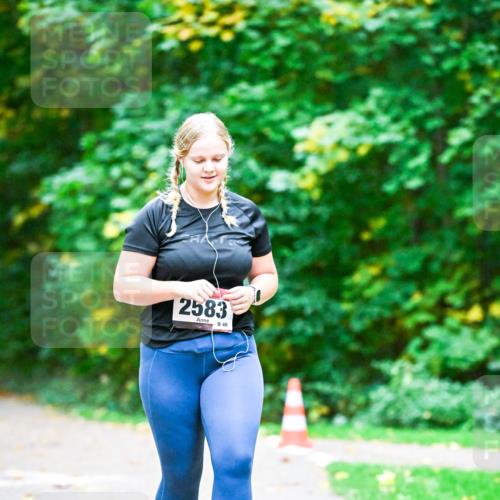 12.10.2025 - Bramfelder Halbmarathon 2025 Dr. Thomas Lammeyer http://msf.ph/oto/9344270 12.10.2025 10:07:23 Laufen 2583, 48 meine-sportfotos.de