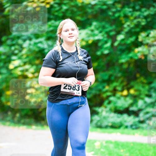 12.10.2025 - Bramfelder Halbmarathon 2025 Dr. Thomas Lammeyer http://msf.ph/oto/9344276 12.10.2025 10:07:24 Laufen 2583, 48 meine-sportfotos.de