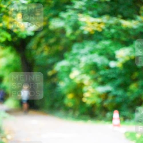 12.10.2025 - Bramfelder Halbmarathon 2025 Dr. Thomas Lammeyer http://msf.ph/oto/9344308 12.10.2025 10:08:12 Laufen  meine-sportfotos.de