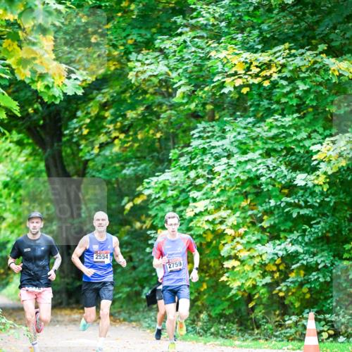 12.10.2025 - Bramfelder Halbmarathon 2025 Dr. Thomas Lammeyer http://msf.ph/oto/9344310 12.10.2025 10:08:24 Laufen 2554, 2759 meine-sportfotos.de