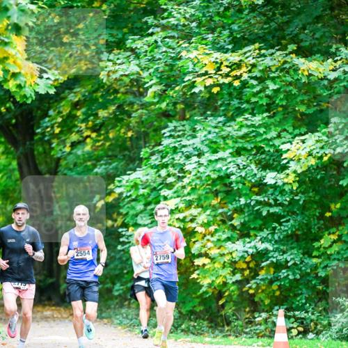 12.10.2025 - Bramfelder Halbmarathon 2025 Dr. Thomas Lammeyer http://msf.ph/oto/9344313 12.10.2025 10:08:24 Laufen 2554, 2759 meine-sportfotos.de