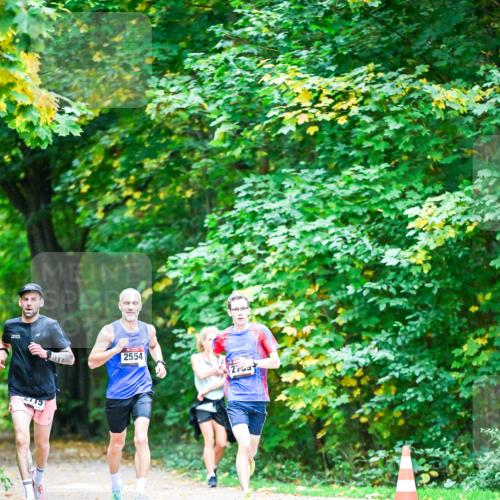 12.10.2025 - Bramfelder Halbmarathon 2025 Dr. Thomas Lammeyer http://msf.ph/oto/9344314 12.10.2025 10:08:24 Laufen 2554, 2705 meine-sportfotos.de