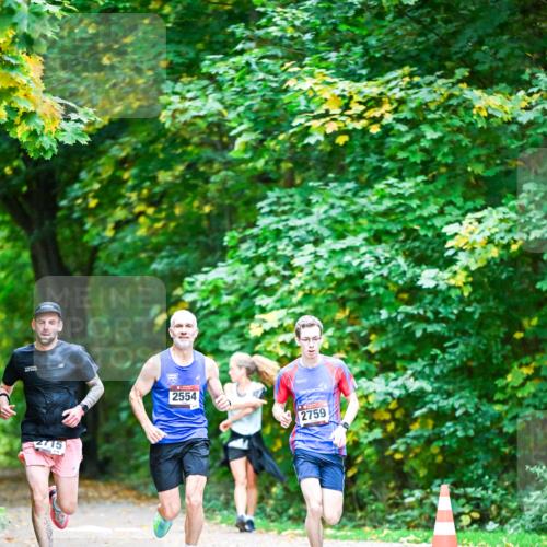 12.10.2025 - Bramfelder Halbmarathon 2025 Dr. Thomas Lammeyer http://msf.ph/oto/9344320 12.10.2025 10:08:25 Laufen 415, 2554, 2759 meine-sportfotos.de
