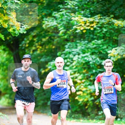 12.10.2025 - Bramfelder Halbmarathon 2025 Dr. Thomas Lammeyer http://msf.ph/oto/9344333 12.10.2025 10:08:27 Laufen 2554, 2759 meine-sportfotos.de