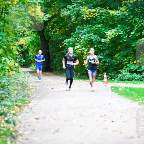 12.10.2025 - Bramfelder Halbmarathon 2025 Dr. Thomas Lammeyer http://msf.ph/oto/9344529 12.10.2025 10:10:56 Laufen  meine-sportfotos.de