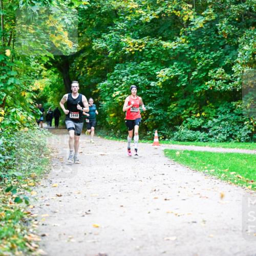 12.10.2025 - Bramfelder Halbmarathon 2025 Dr. Thomas Lammeyer http://msf.ph/oto/9344621 12.10.2025 10:11:24 Laufen 2448, 2633 meine-sportfotos.de
