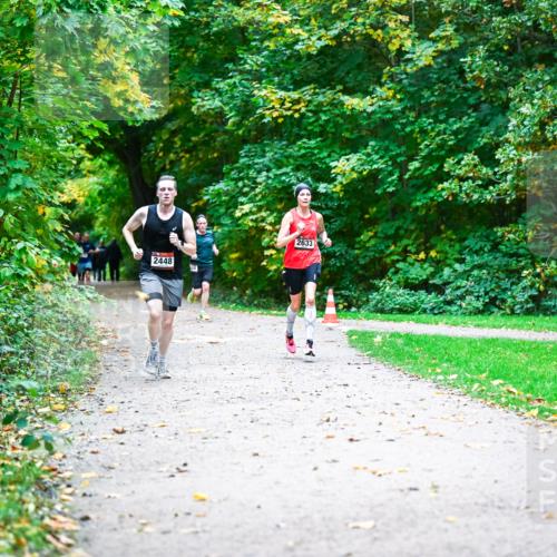 12.10.2025 - Bramfelder Halbmarathon 2025 Dr. Thomas Lammeyer http://msf.ph/oto/9344626 12.10.2025 10:11:25 Laufen 2448, 2633 meine-sportfotos.de