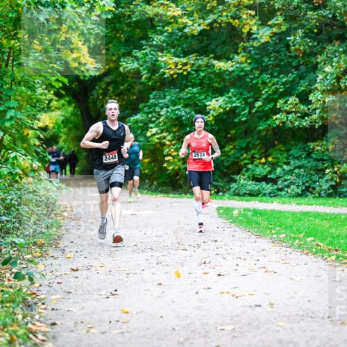 12.10.2025 - Bramfelder Halbmarathon 2025 Dr. Thomas Lammeyer http://msf.ph/oto/9344628 12.10.2025 10:11:25 Laufen 2448, 2633 meine-sportfotos.de
