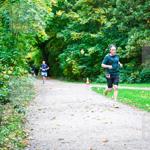 12.10.2025 - Bramfelder Halbmarathon 2025 Dr. Thomas Lammeyer http://msf.ph/oto/9344655 12.10.2025 10:11:30 Laufen 88 meine-sportfotos.de