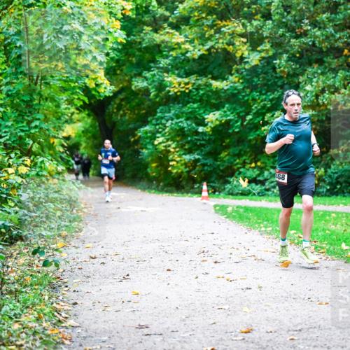 12.10.2025 - Bramfelder Halbmarathon 2025 Dr. Thomas Lammeyer http://msf.ph/oto/9344659 12.10.2025 10:11:31 Laufen 088 meine-sportfotos.de