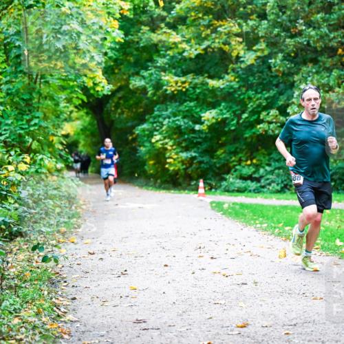 12.10.2025 - Bramfelder Halbmarathon 2025 Dr. Thomas Lammeyer http://msf.ph/oto/9344661 12.10.2025 10:11:31 Laufen 88 meine-sportfotos.de