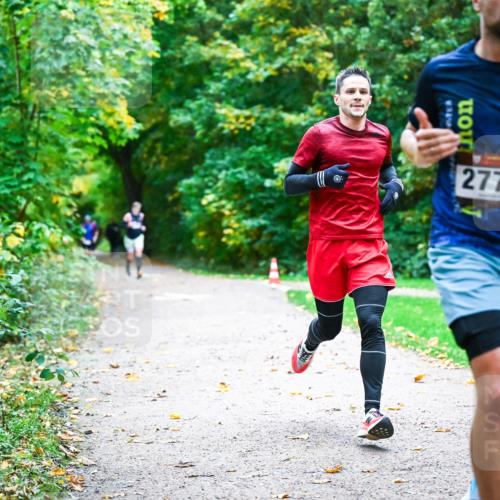 12.10.2025 - Bramfelder Halbmarathon 2025 Dr. Thomas Lammeyer http://msf.ph/oto/9344686 12.10.2025 10:11:38 Laufen 9, 189, 2770 meine-sportfotos.de