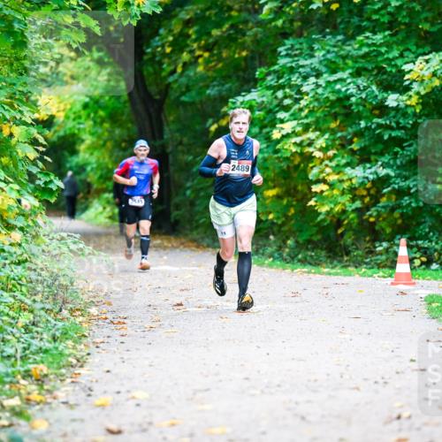 12.10.2025 - Bramfelder Halbmarathon 2025 Dr. Thomas Lammeyer http://msf.ph/oto/9344693 12.10.2025 10:11:41 Laufen 545, 2489 meine-sportfotos.de