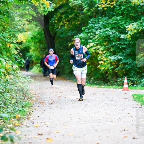 12.10.2025 - Bramfelder Halbmarathon 2025 Dr. Thomas Lammeyer http://msf.ph/oto/9344696 12.10.2025 10:11:41 Laufen 2489 meine-sportfotos.de