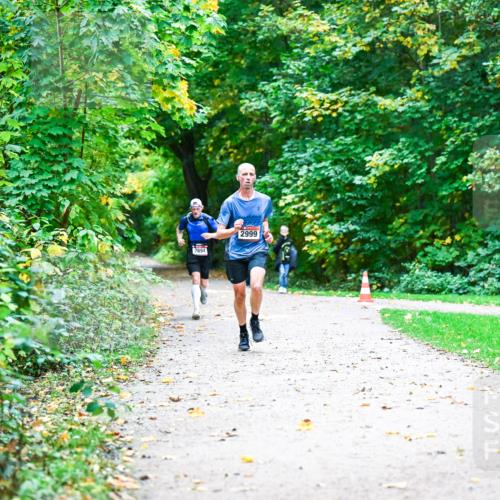 12.10.2025 - Bramfelder Halbmarathon 2025 Dr. Thomas Lammeyer http://msf.ph/oto/9344745 12.10.2025 10:12:00 Laufen 2894, 2999 meine-sportfotos.de