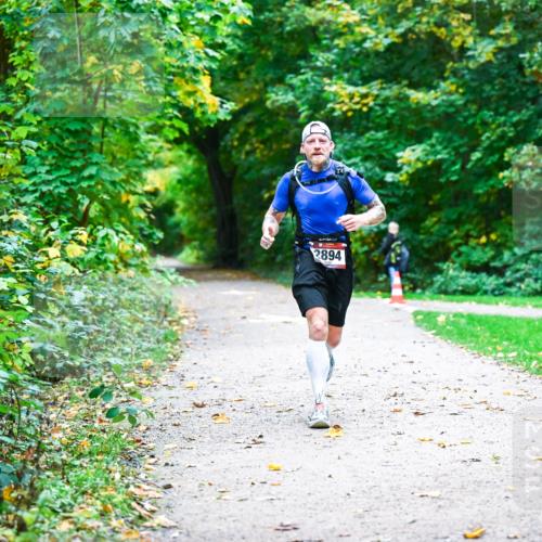 12.10.2025 - Bramfelder Halbmarathon 2025 Dr. Thomas Lammeyer http://msf.ph/oto/9344760 12.10.2025 10:12:04 Laufen 2894 meine-sportfotos.de