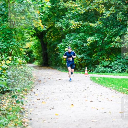 12.10.2025 - Bramfelder Halbmarathon 2025 Dr. Thomas Lammeyer http://msf.ph/oto/9344768 12.10.2025 10:12:24 Laufen 2496 meine-sportfotos.de