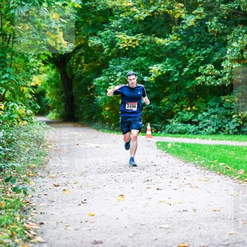 12.10.2025 - Bramfelder Halbmarathon 2025 Dr. Thomas Lammeyer http://msf.ph/oto/9344781 12.10.2025 10:12:26 Laufen 2496 meine-sportfotos.de
