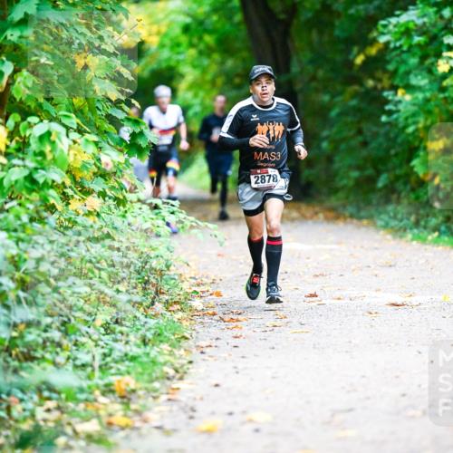 12.10.2025 - Bramfelder Halbmarathon 2025 Dr. Thomas Lammeyer http://msf.ph/oto/9344813 12.10.2025 10:12:38 Laufen 3, 2878 meine-sportfotos.de