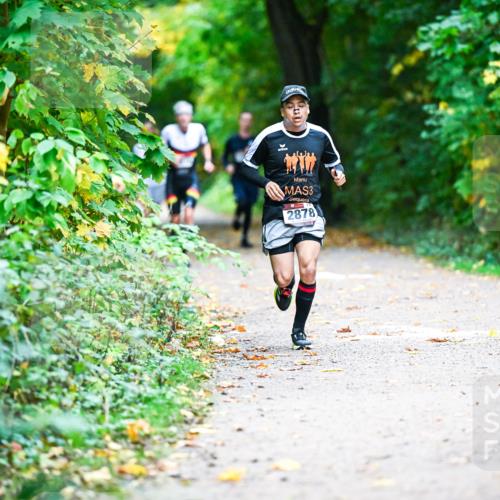 12.10.2025 - Bramfelder Halbmarathon 2025 Dr. Thomas Lammeyer http://msf.ph/oto/9344814 12.10.2025 10:12:38 Laufen 3, 2878 meine-sportfotos.de