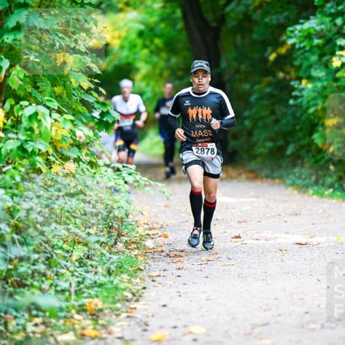 12.10.2025 - Bramfelder Halbmarathon 2025 Dr. Thomas Lammeyer http://msf.ph/oto/9344815 12.10.2025 10:12:38 Laufen 3, 2878 meine-sportfotos.de