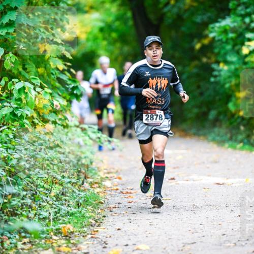 12.10.2025 - Bramfelder Halbmarathon 2025 Dr. Thomas Lammeyer http://msf.ph/oto/9344823 12.10.2025 10:12:39 Laufen 3, 2878 meine-sportfotos.de