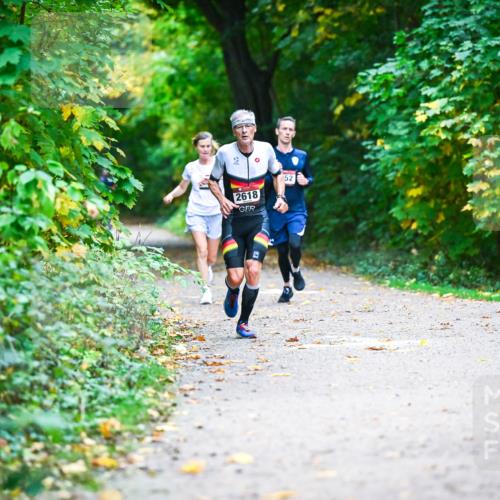 12.10.2025 - Bramfelder Halbmarathon 2025 Dr. Thomas Lammeyer http://msf.ph/oto/9344833 12.10.2025 10:12:43 Laufen 2618, 52 meine-sportfotos.de