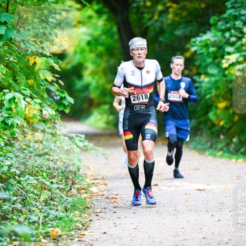 12.10.2025 - Bramfelder Halbmarathon 2025 Dr. Thomas Lammeyer http://msf.ph/oto/9344846 12.10.2025 10:12:45 Laufen 2618, 2552 meine-sportfotos.de