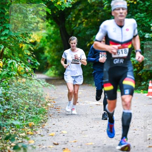 12.10.2025 - Bramfelder Halbmarathon 2025 Dr. Thomas Lammeyer http://msf.ph/oto/9344854 12.10.2025 10:12:47 Laufen 861, 2842, 1, 255, 618 meine-sportfotos.de