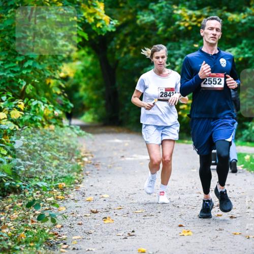 12.10.2025 - Bramfelder Halbmarathon 2025 Dr. Thomas Lammeyer http://msf.ph/oto/9344864 12.10.2025 10:12:49 Laufen 2842, 2552 meine-sportfotos.de