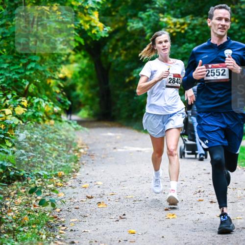 12.10.2025 - Bramfelder Halbmarathon 2025 Dr. Thomas Lammeyer http://msf.ph/oto/9344868 12.10.2025 10:12:50 Laufen 861, 2842, 2552 meine-sportfotos.de