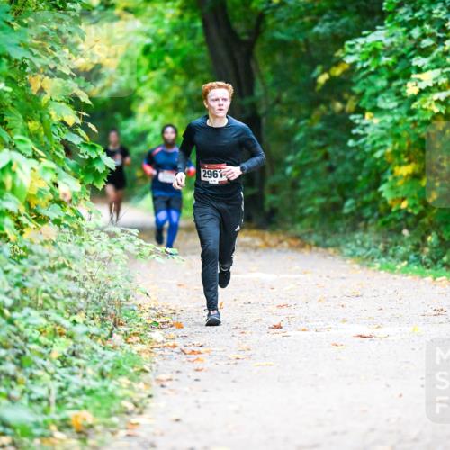 12.10.2025 - Bramfelder Halbmarathon 2025 Dr. Thomas Lammeyer http://msf.ph/oto/9344873 12.10.2025 10:12:56 Laufen 2961 meine-sportfotos.de