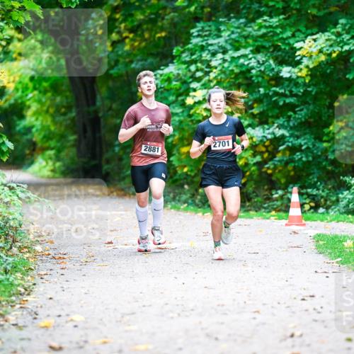 12.10.2025 - Bramfelder Halbmarathon 2025 Dr. Thomas Lammeyer http://msf.ph/oto/9344916 12.10.2025 10:13:07 Laufen 2881, 2701 meine-sportfotos.de