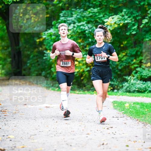 12.10.2025 - Bramfelder Halbmarathon 2025 Dr. Thomas Lammeyer http://msf.ph/oto/9344925 12.10.2025 10:13:09 Laufen 2881, 2701 meine-sportfotos.de