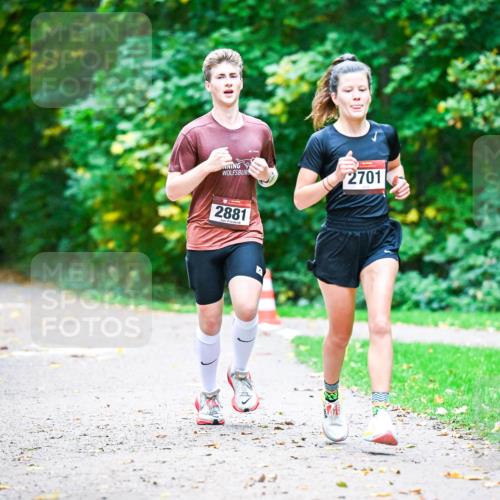 12.10.2025 - Bramfelder Halbmarathon 2025 Dr. Thomas Lammeyer http://msf.ph/oto/9344932 12.10.2025 10:13:10 Laufen 2701, 2881 meine-sportfotos.de