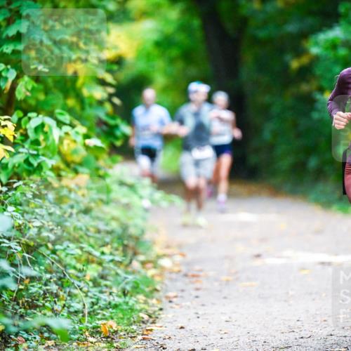 12.10.2025 - Bramfelder Halbmarathon 2025 Dr. Thomas Lammeyer http://msf.ph/oto/9344956 12.10.2025 10:13:25 Laufen 24, 2909 meine-sportfotos.de