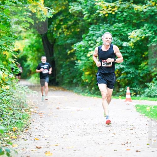 12.10.2025 - Bramfelder Halbmarathon 2025 Dr. Thomas Lammeyer http://msf.ph/oto/9345016 12.10.2025 10:13:40 Laufen 2498 meine-sportfotos.de